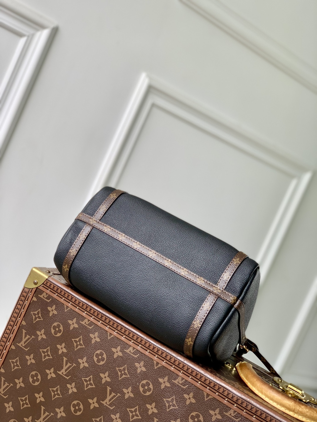 LV Express PM M26039 26x17x13.5cm