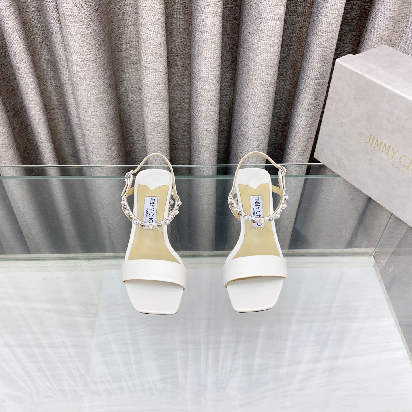 ua Ji*y Ch* sandals 4.5cm