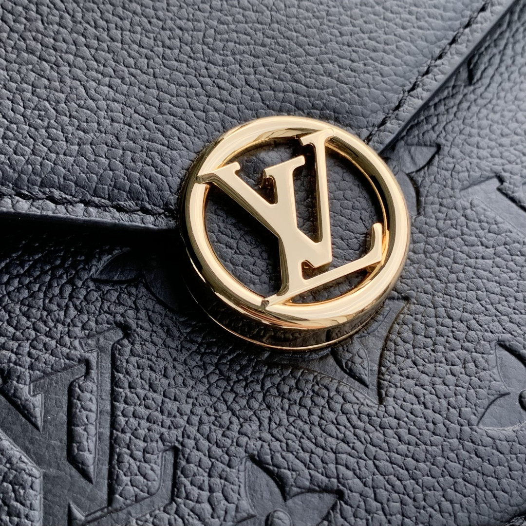 LV Wallet On Chain Rosy M13569 19.5x13.5x6.5cm
