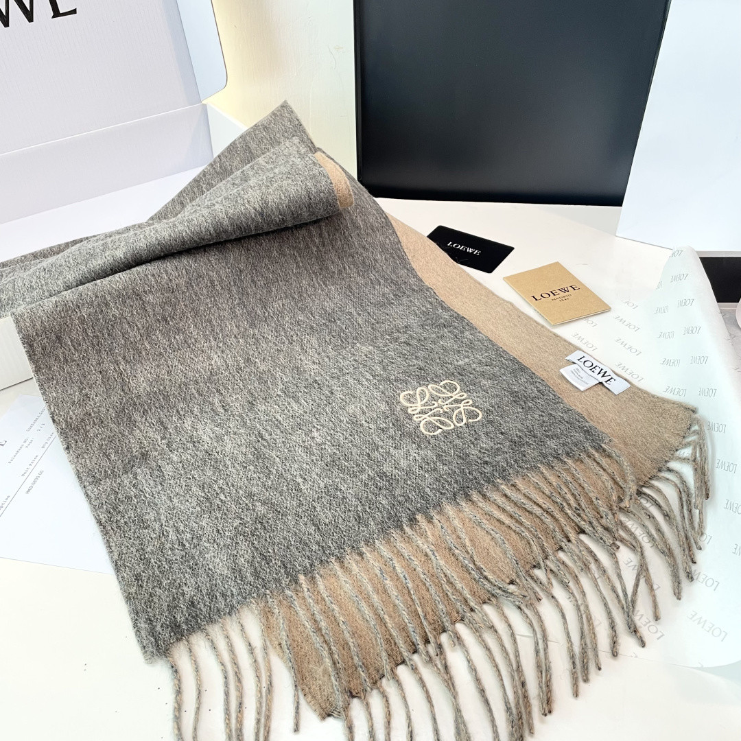 L0ew* scarf 38x180cm 100% cashmere