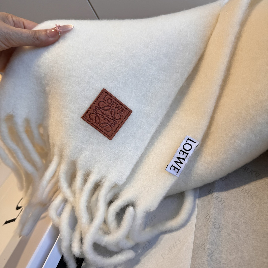 L0ew* scarf 23x185cm
