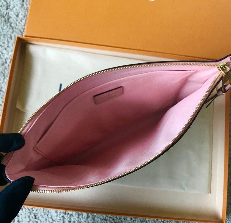 LV DAILY POUCH M62938